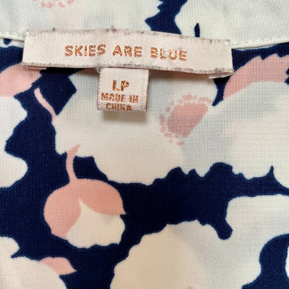 Skies Are Blue Kaulin Relaxed Floral Button Down Top White Blush Navy Print | PL - Picture 5 of 16